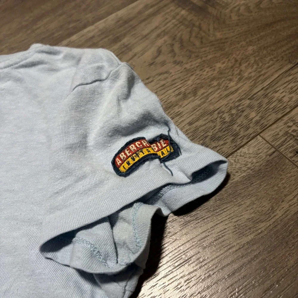 Vintage Single Stitch Abercrombie & Fitch Tee Womens Med V-Neck West Coast Beach